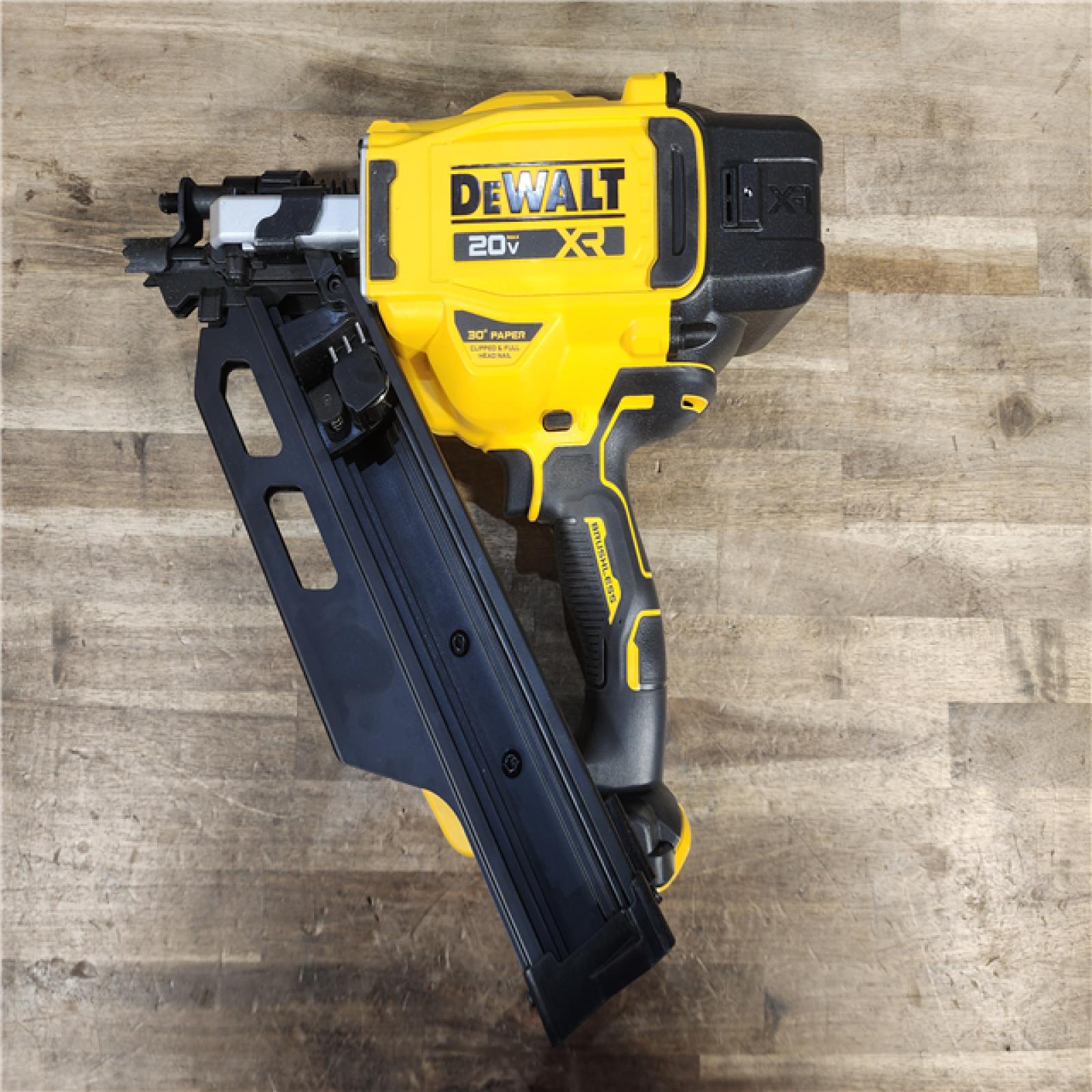 HOUSTON LOCATION - AS-IS DEWALT 20-Volt 30° Cordless Framing Nailer (Tool-Only)