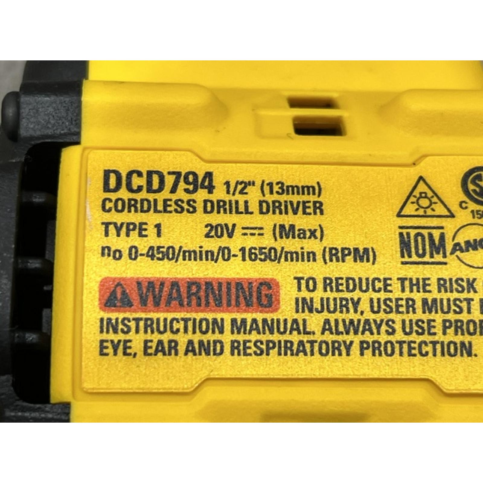 AS-IS DEWALT Atomic 20V Lithium-Ion Cordless Compact 1/2 in. Drill/Driver Kit