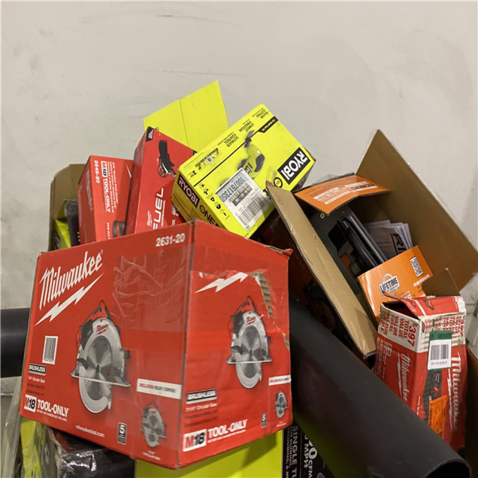 Dallas Location - As-Is Tool Pallet