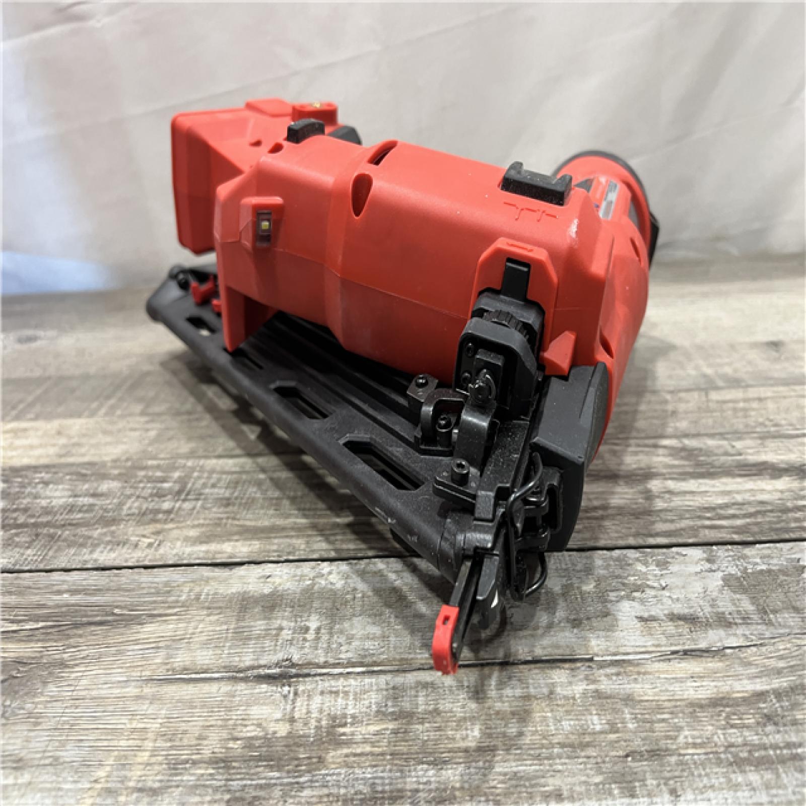 AS-IS Milwaukee FUEL 18-Volt Lithium-Ion Brushless Cordless Gen II 15-Gauge Angled Finish Nailer (Tool-Only)