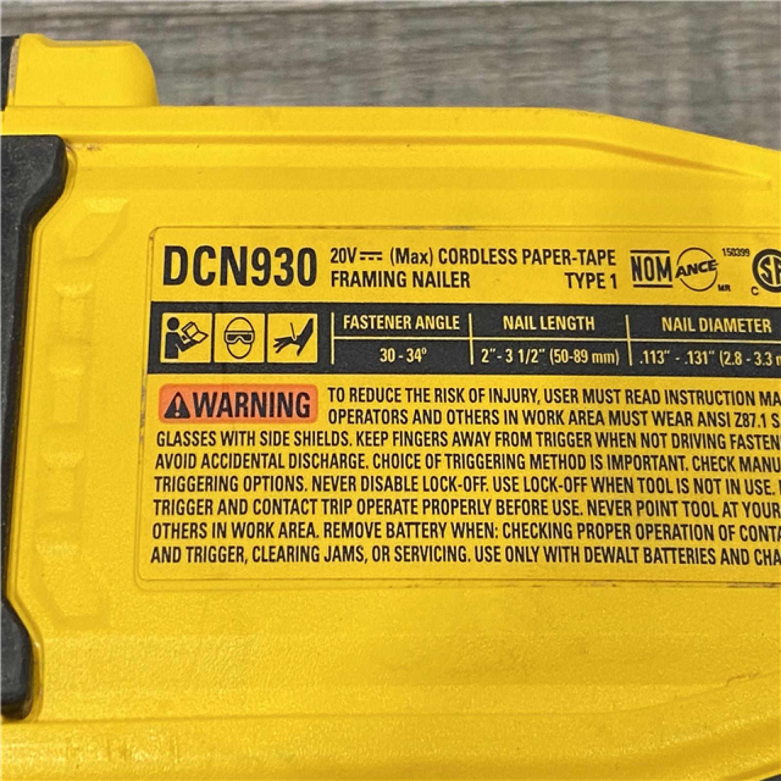 AS-IS DEWALT 20-Volt 30° Cordless Framing Nailer Kit