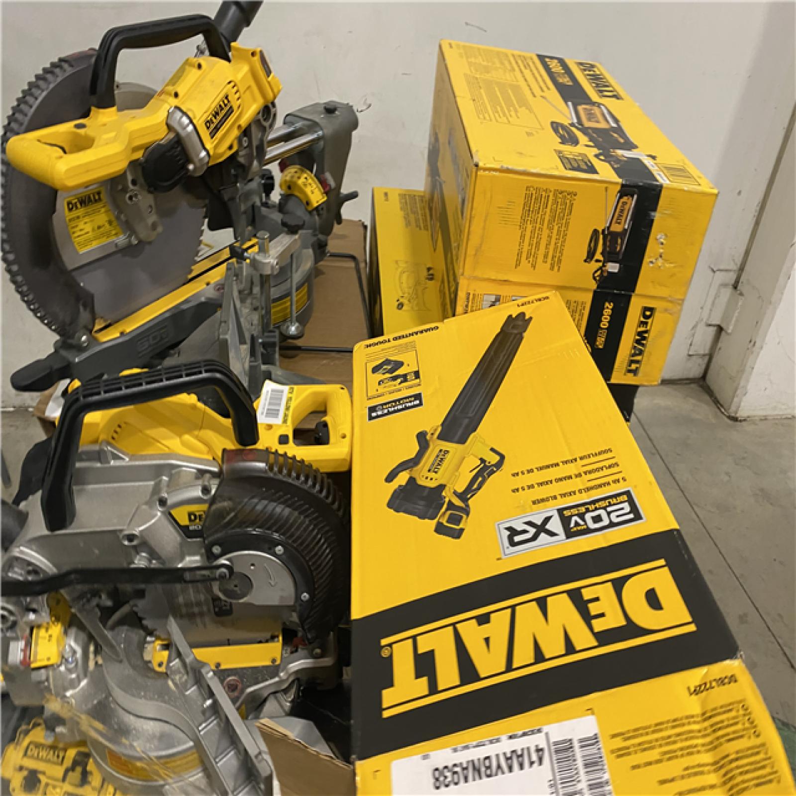 Dallas Location - As-Is DEWALT Tool Pallet