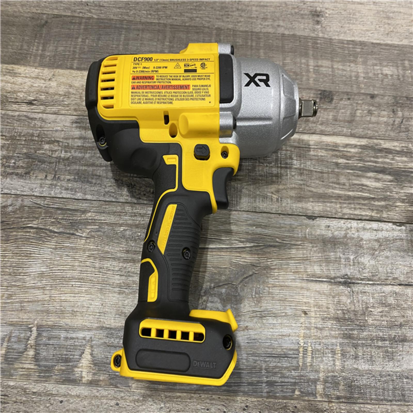 AS-IS DEWALT 20V MAX Lithium-Ion Cordless 1/2 in. Impact Wrench Kit