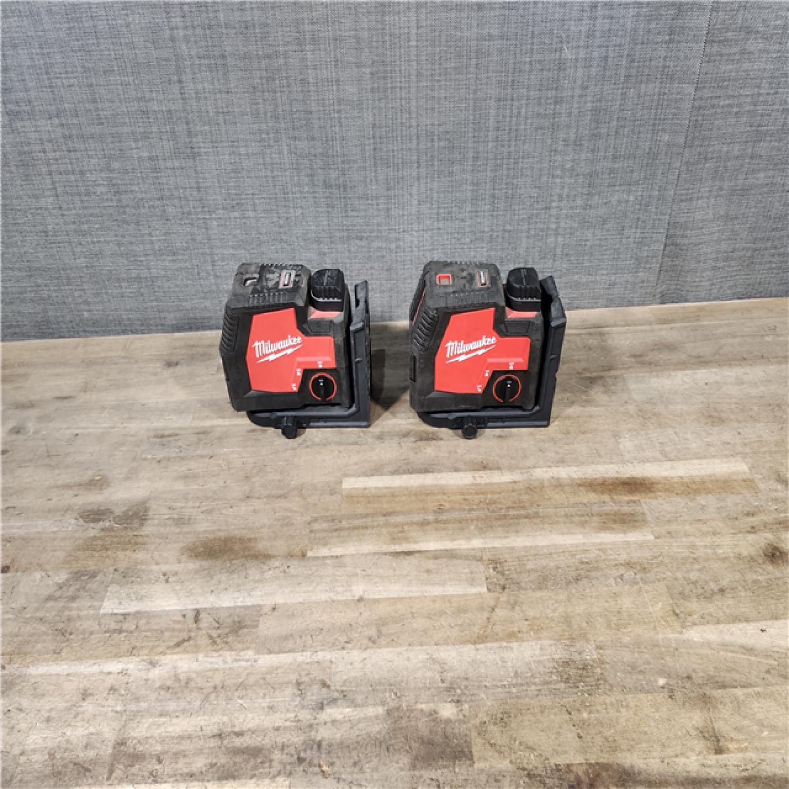 HOUSTON LOCATION - AS-IS MILWAUKEE 2 TOOL COMBO
