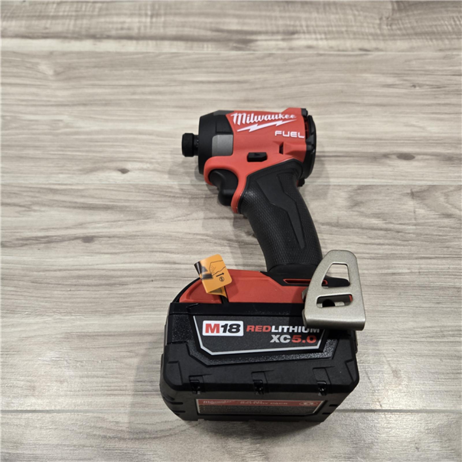 LIKE NEW! - Milwaukee 2953-22 M18 FUEL 1/4 Hex Impact Driver Kit