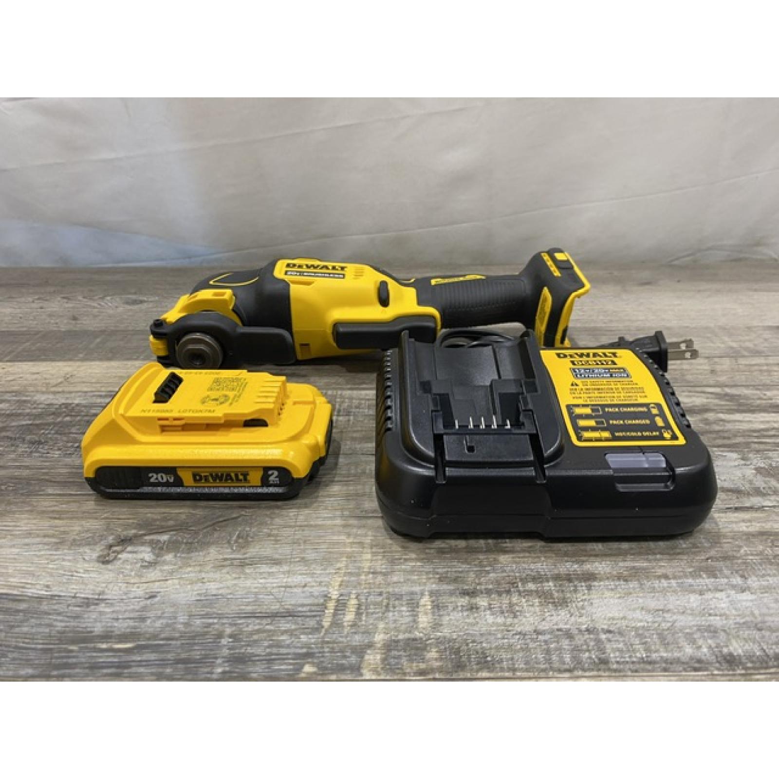 AS-IS DEWALT ATOMIC 20V MAX Cordless Brushless Oscillating Multi Tool Kit