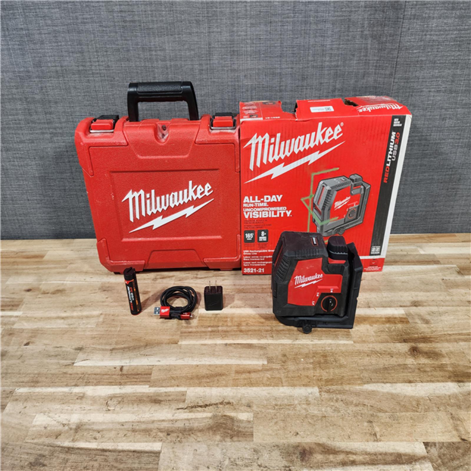 HOUSTON LOCATION - AS-IS Milwaukee 100 ft. REDLITHIUM Lithium-Ion USB Green Rechargeable Cross Line Laser Level with Charger