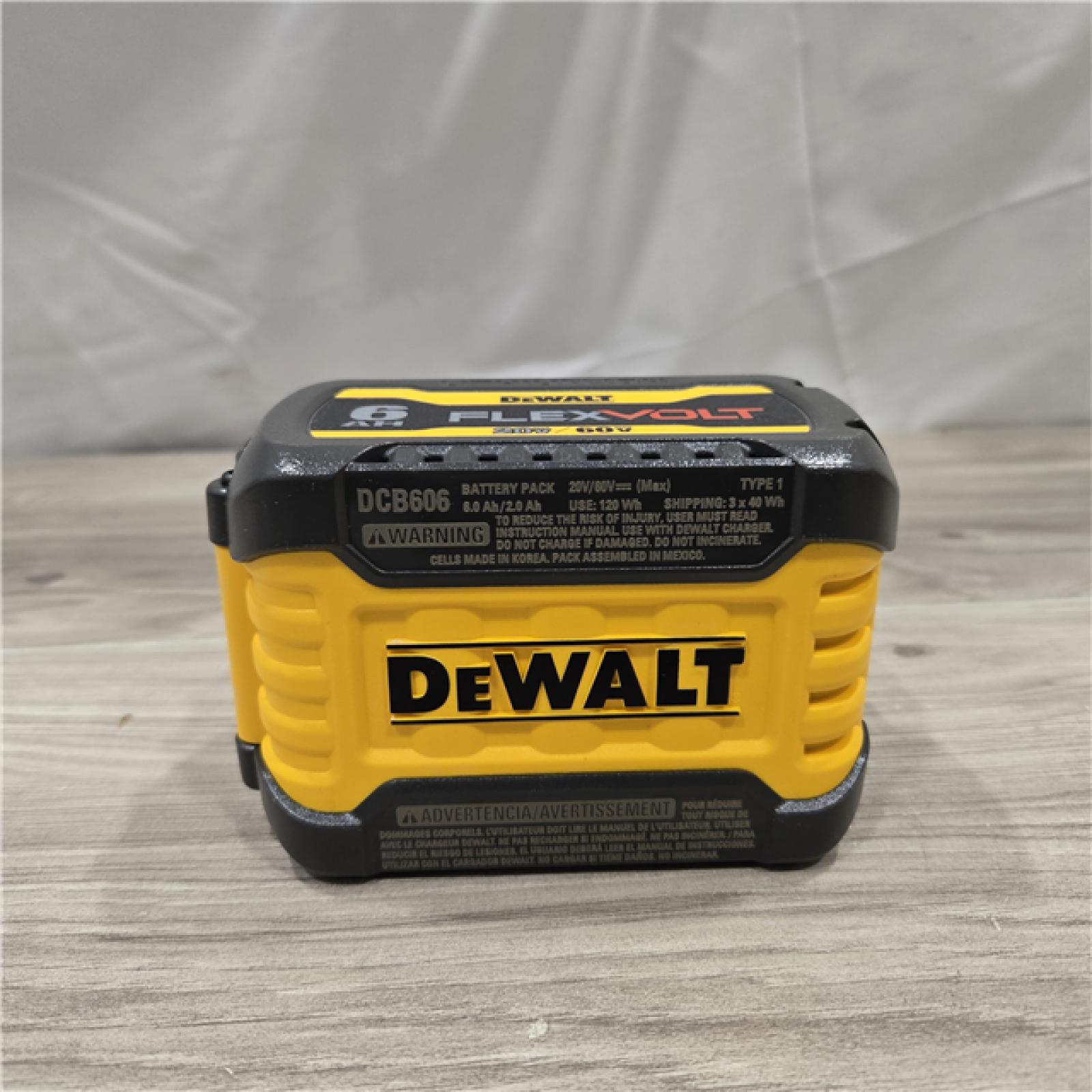 AS-IS DEWALT FLEXVOLT 20V/60V MAX Lithium-Ion 6.0Ah Battery and Charger Kit