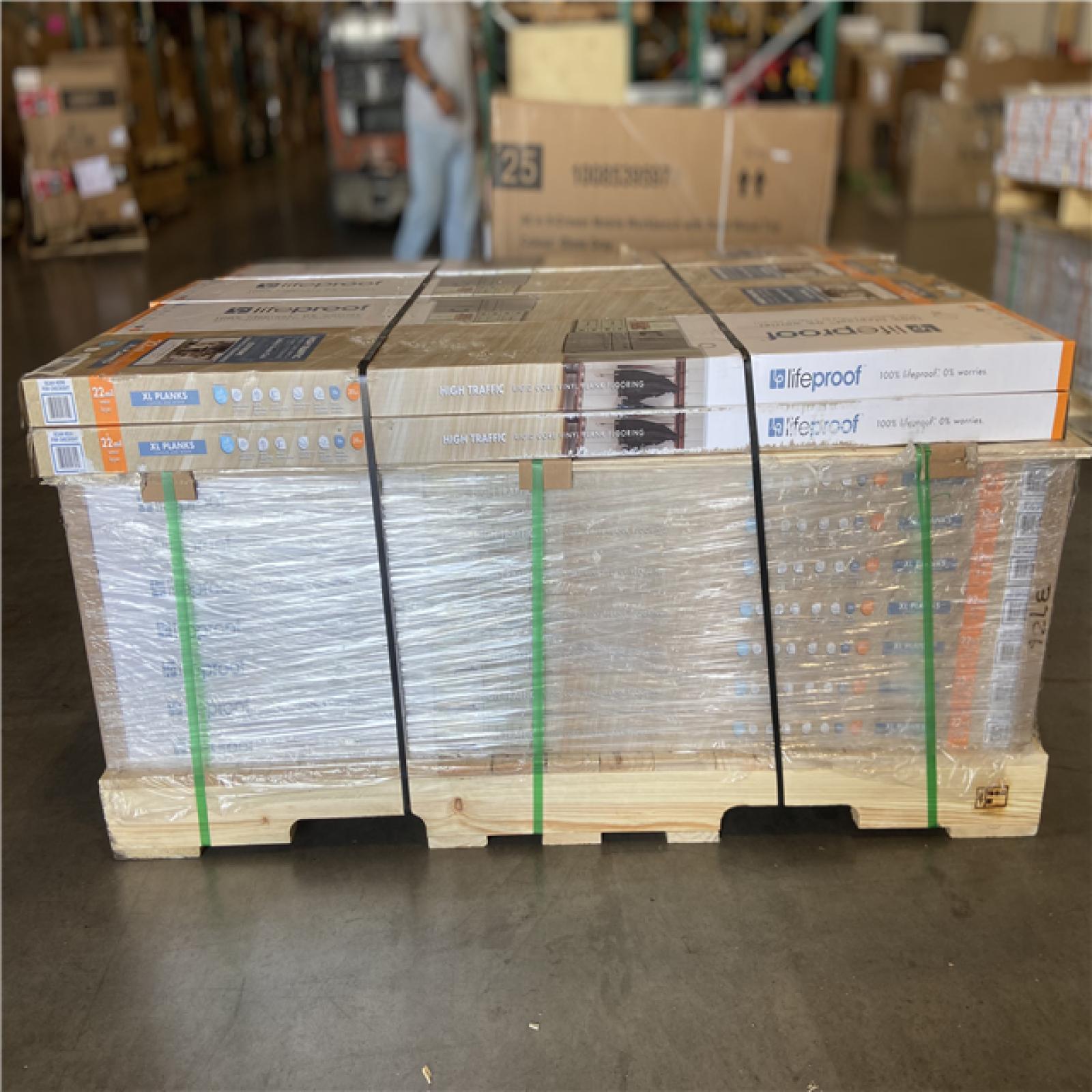 DALLAS LOCATION -Lifeproof Bailey's Beach Oak 22 MIL x 8.7 in. W x 59 in. L Click Lock Waterproof Luxury Vinyl Plank Flooring (25 sqft/Case) - 36 UNITS