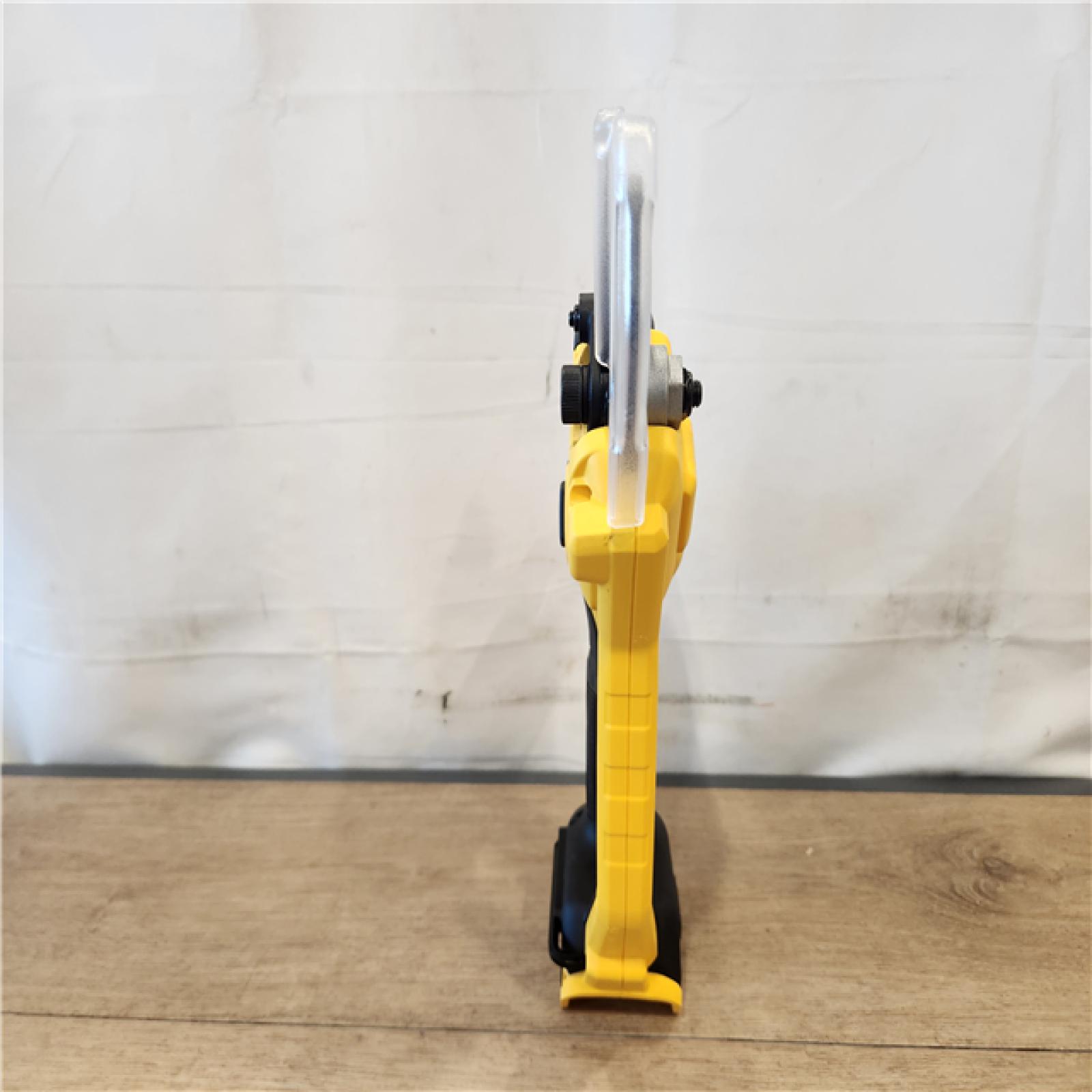 AS-IS- DeWalt 20V MAX Steel Cordless Pruner