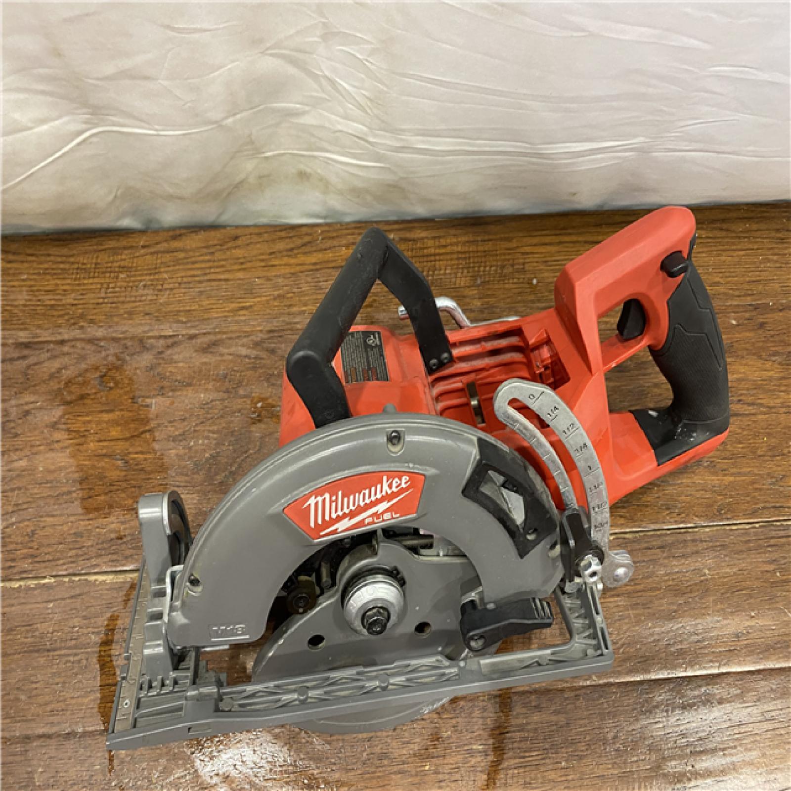 AS-IS Milwaukee 2830-20 Rear Handle Circular Saw M18 FUEL 7-1/4  Cordless Brushless Tool Only