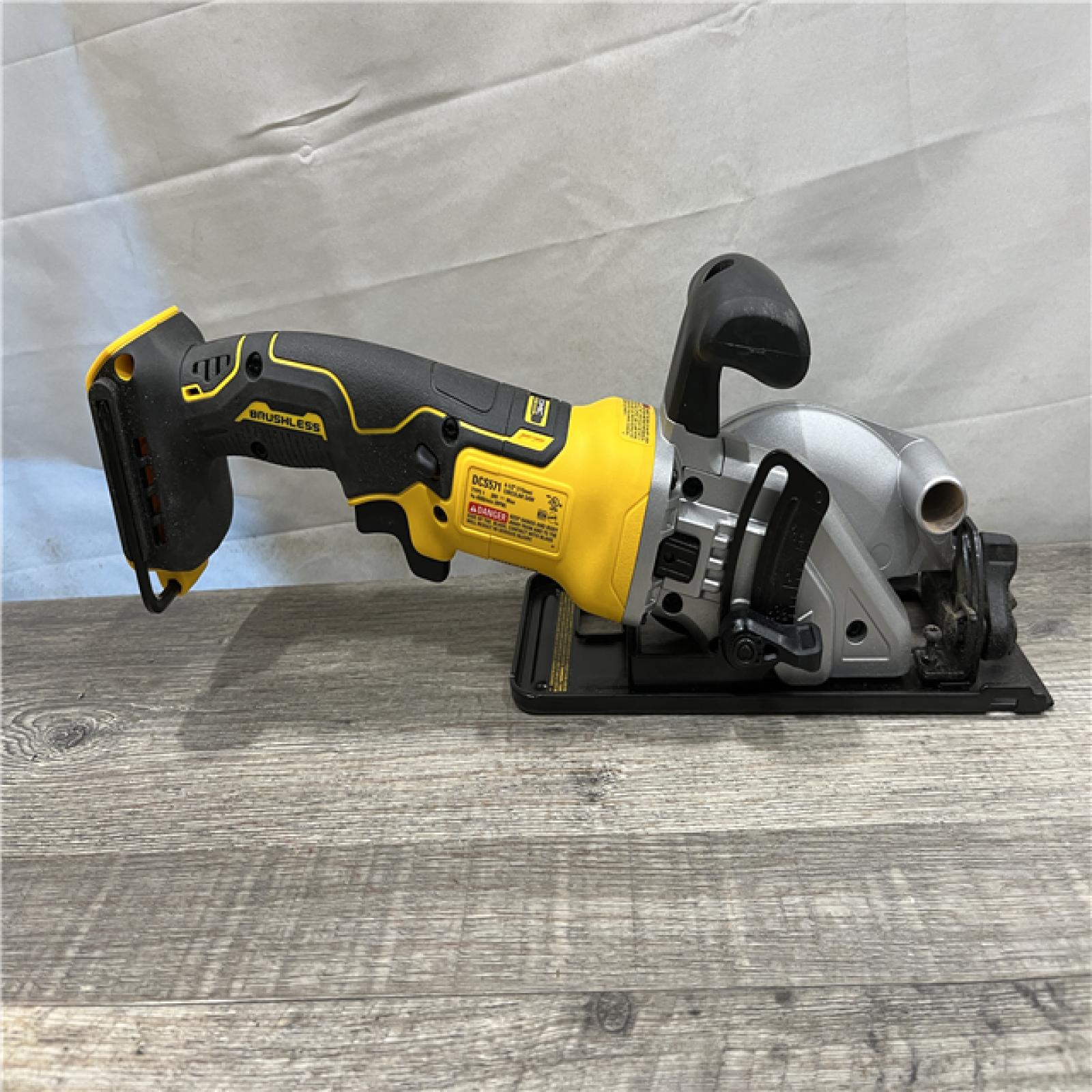 AS-IS DEWALT ATOMIC 20V MAX Cordless Brushless 4-1/2 in. Circular Saw (Tool Only)