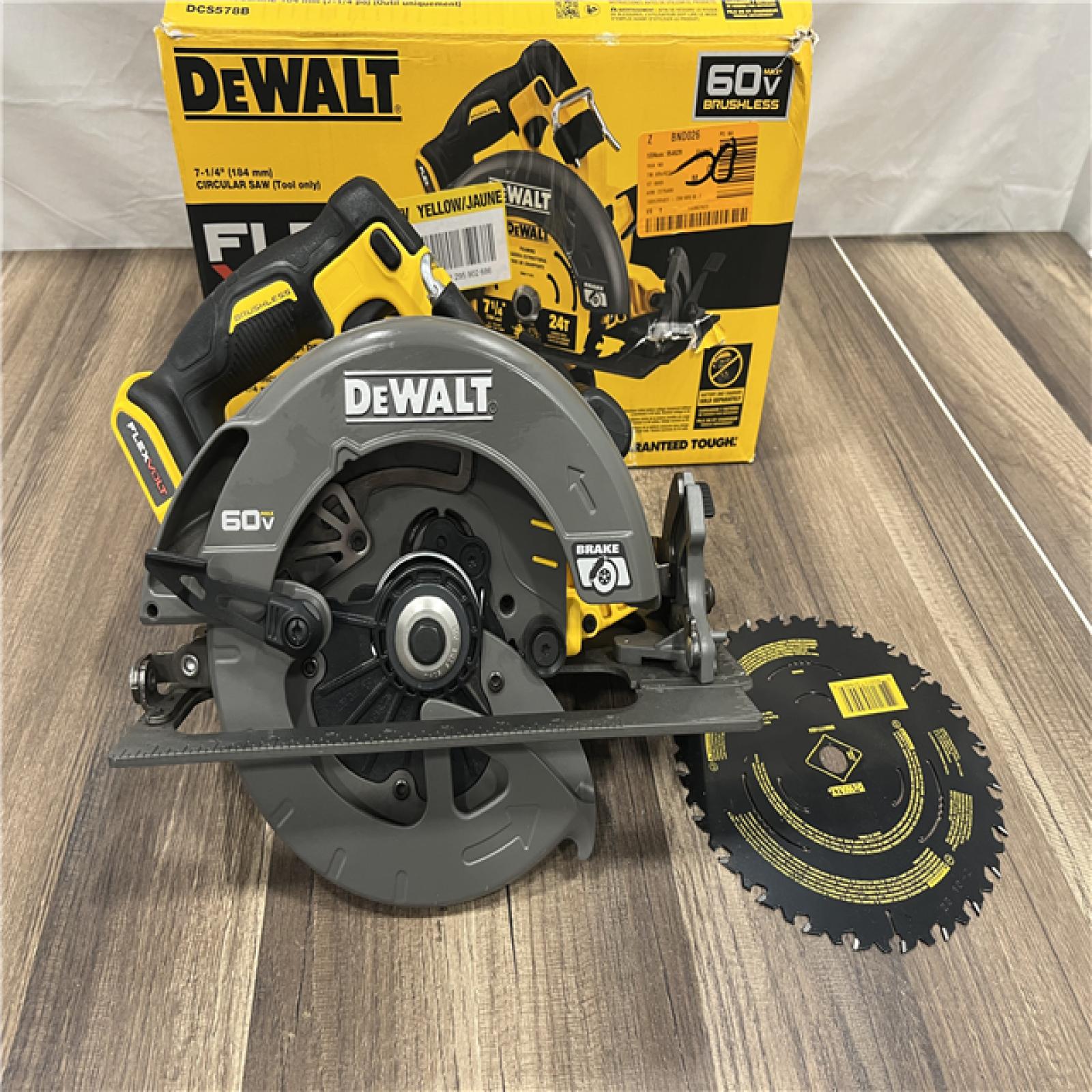 AS-IS DeWALT Flexvolt Max 7-1/4  60V Brushless Circular Saw DCS578B