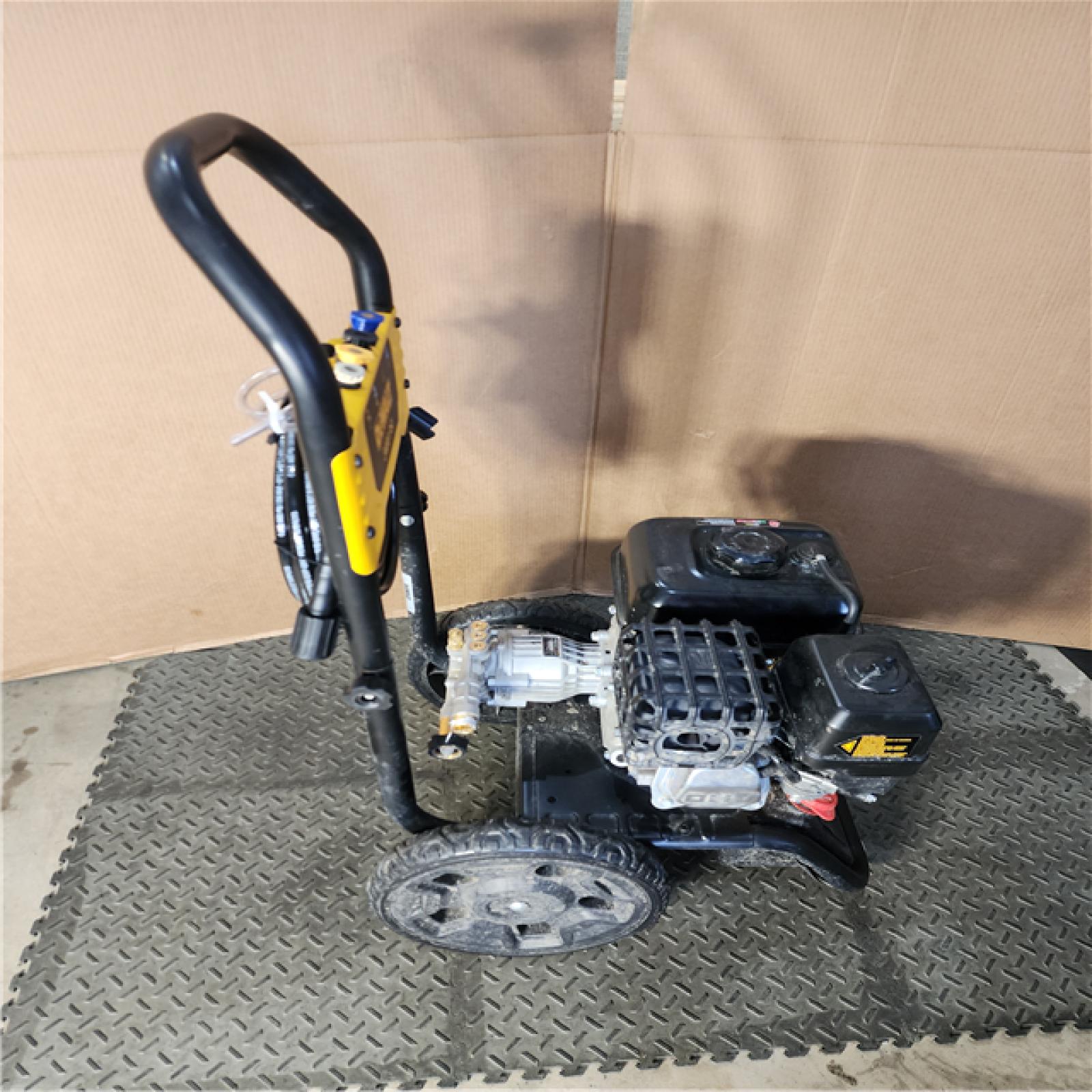 HOUSTON LOCATION - AS-IS DEWALT 3400 PSI 2.5 GPM Gas Cold Water Pressure Washer with 208cc Engine