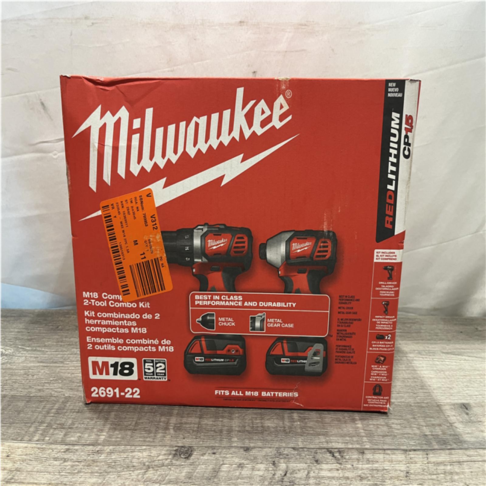 NEW - Milwaukee 18V Lithium-Ion Cordless Drill Driver/Impact Driver Combo Kit