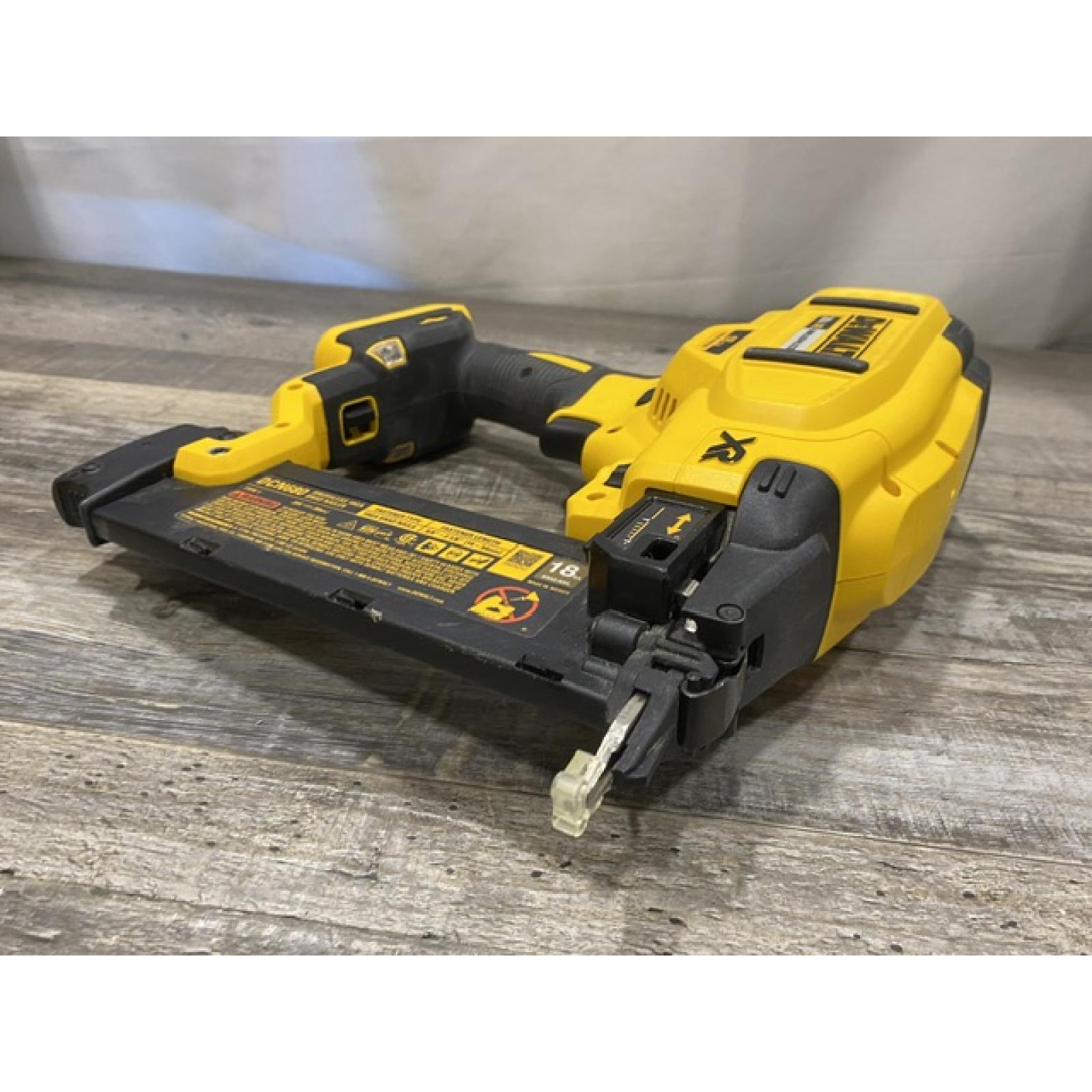 AS-IS DEWALT 20V MAX XR Lithium-Ion Electric Cordless 18-Gauge Brad Nailer (Tool Only)