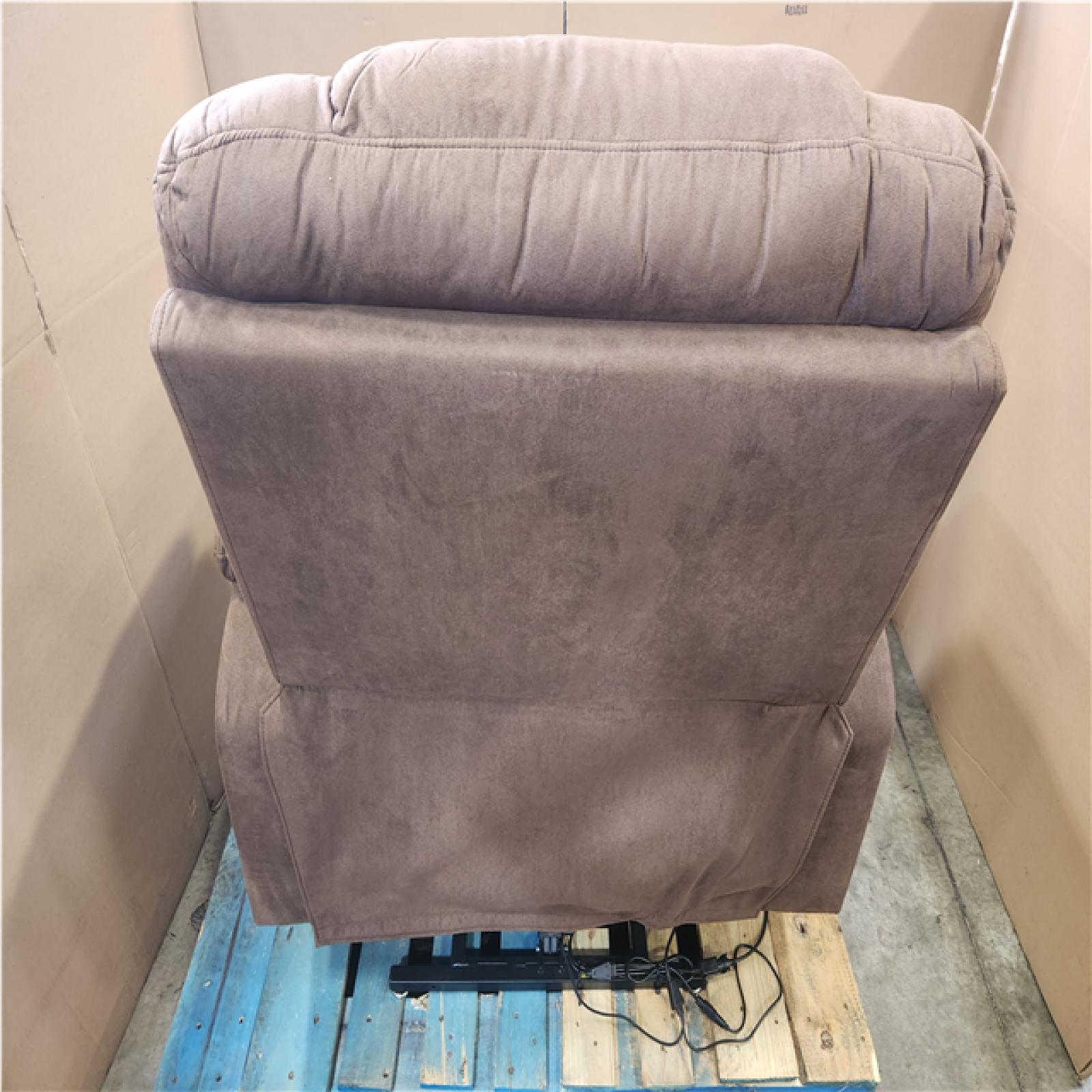 Phoenix LIKE NEW Bestier 40.1 in. W Brown Microsuede Oversize Dual Motor Power Lift Recliner Chair with Massage and Heating