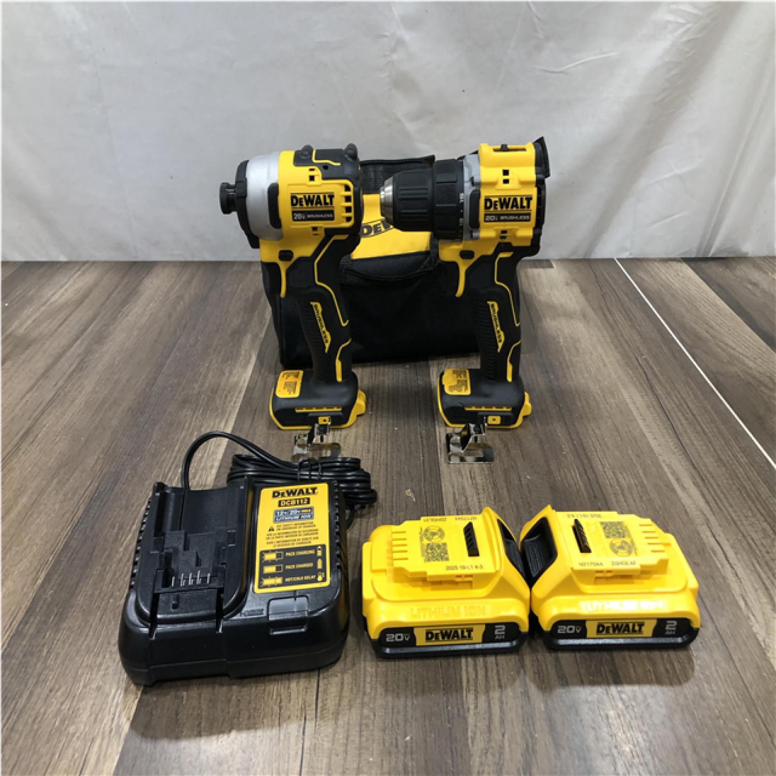 ASIS DEWALT ATOMIC 20-Volt MAX Lithium-Ion Cordless Combo Kit