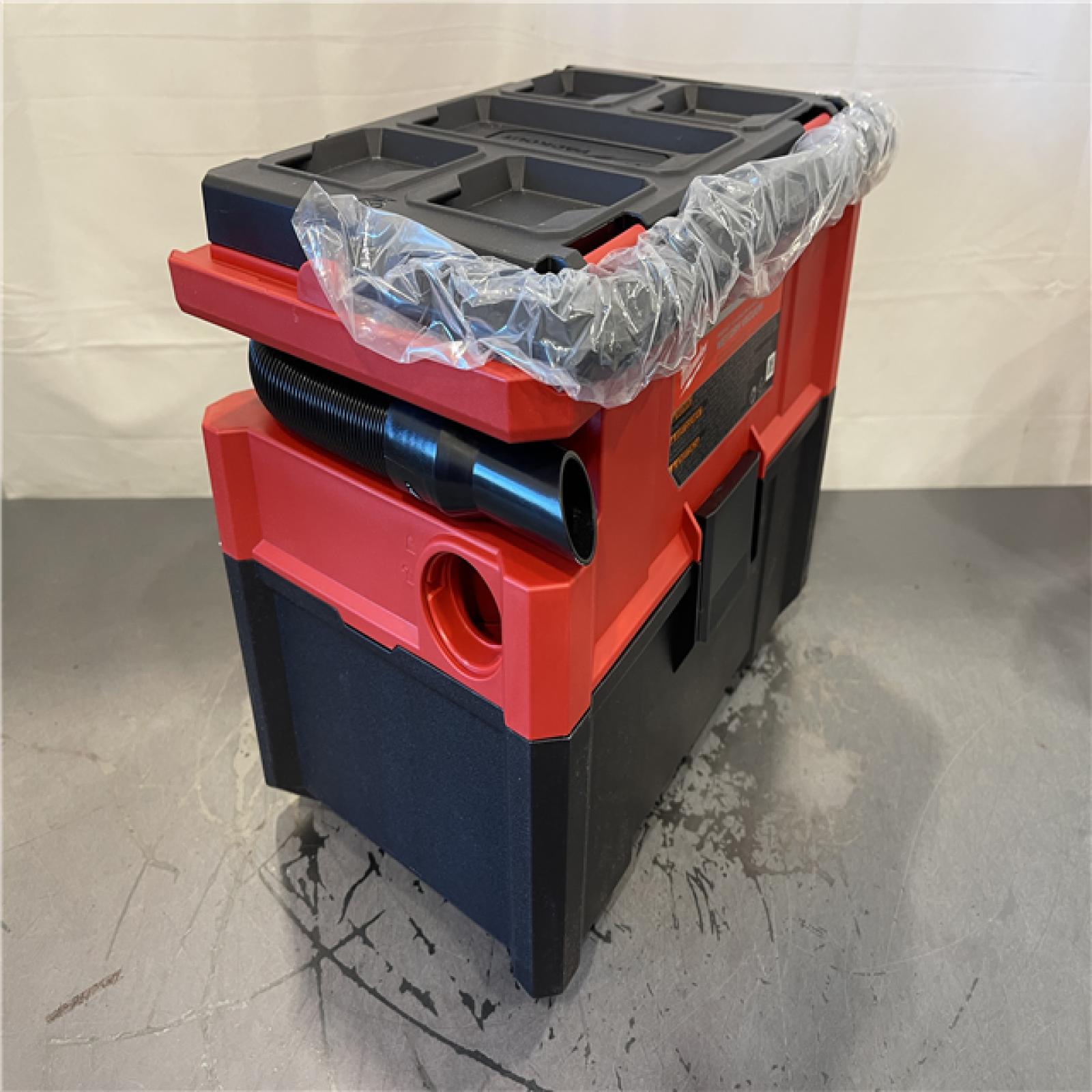 AS-IS - MILWAUKEE M18 FUEL PACKOUT 18-Volt Lithium-Ion Cordless 2.5 Gal. Wet/Dry Vacuum