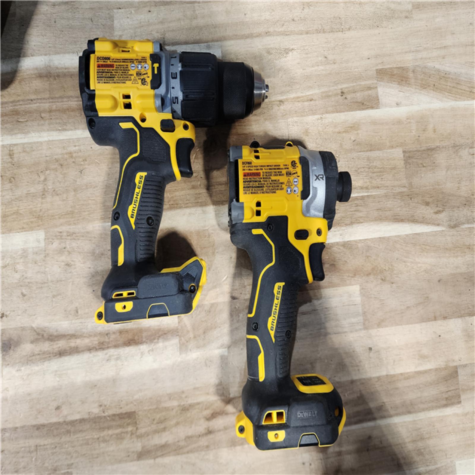 HOUSTON LOCATION - AS-IS DEWALT 2 TOOL COMBO KIT W/ (2) BATTERY & CHARGER