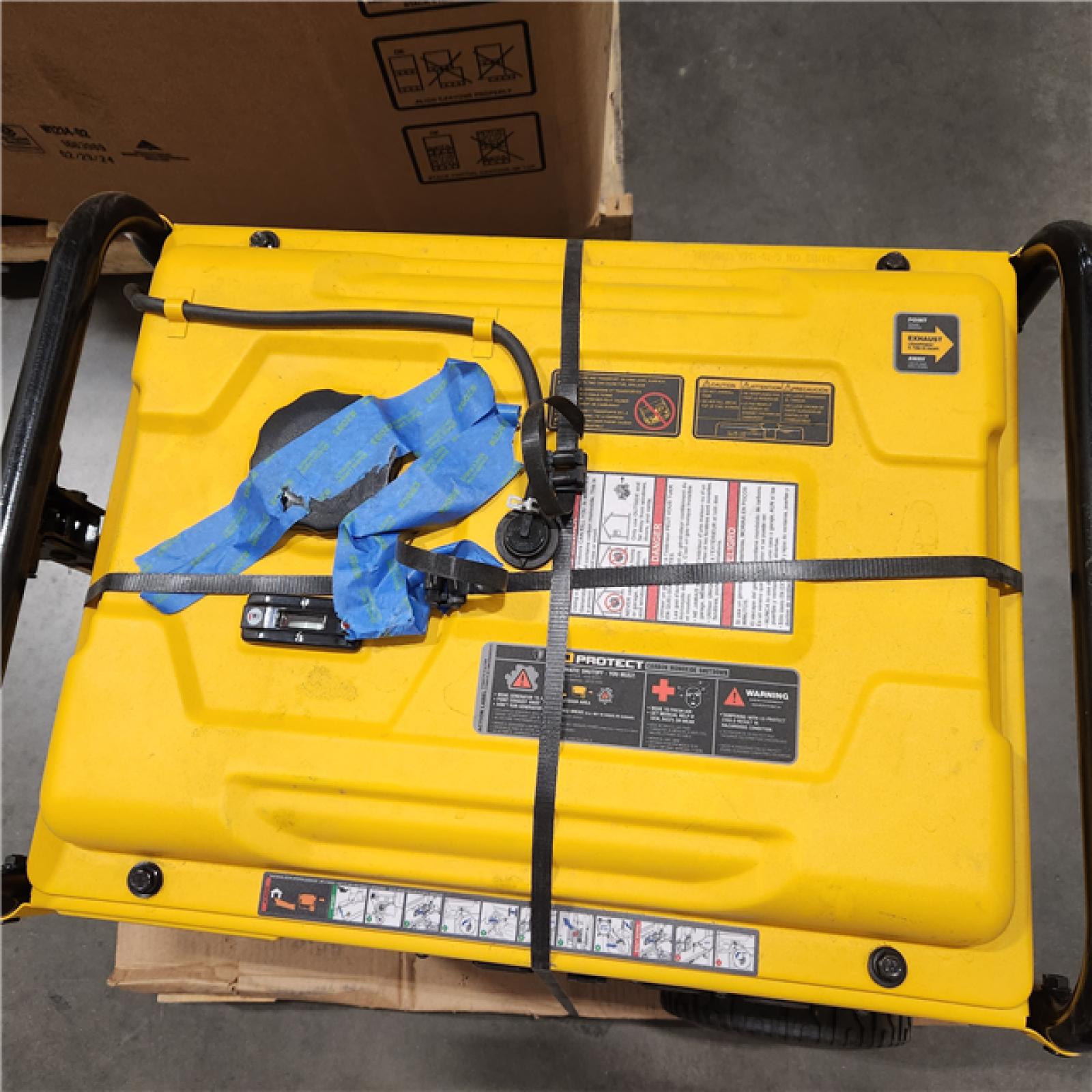 Dallas Location - As-Is Dewalt DXGNR6500 6500 Watt 389cc Portable Gas Generator