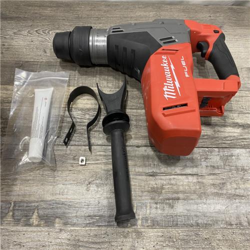 AS-IS Milwaukee FUEL 18V Lithium-Ion Brushless Cordless 1-9/16 in. (Tool-Only)