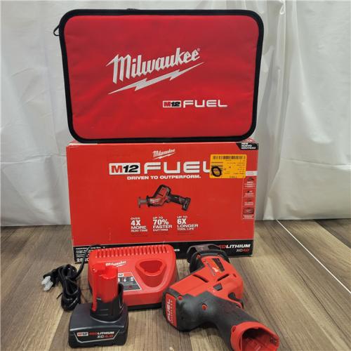 AS-IS MILWAUKEE M12 Fuel Kit De Sierra Sable Reciproca Hackzall Con 1 BaterÃ­a Milwaukee
