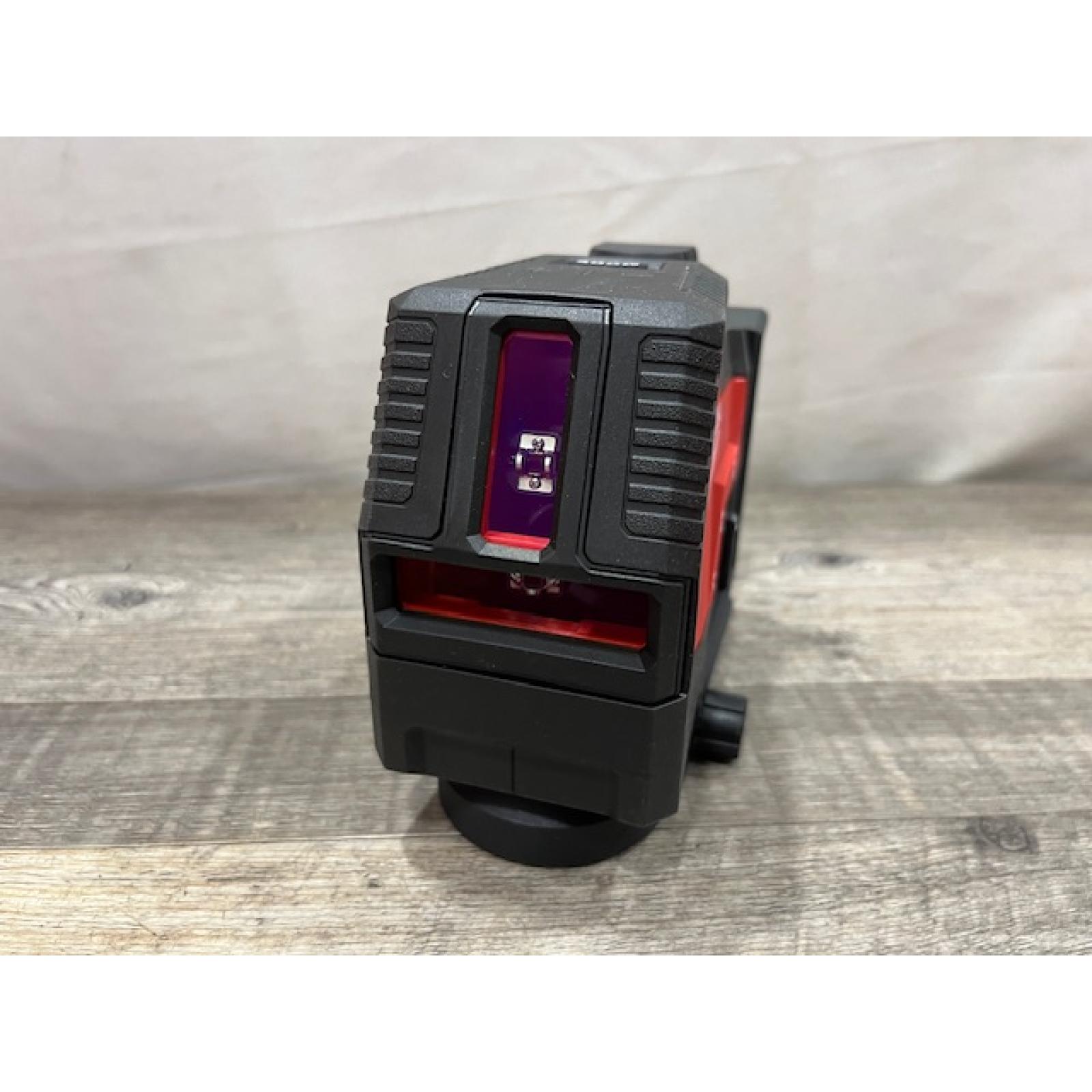 AS-IS Milwaukee 100 ft. REDLITHIUM Lithium-Ion USB Green Rechargeable Cross Line Laser Level with Charger