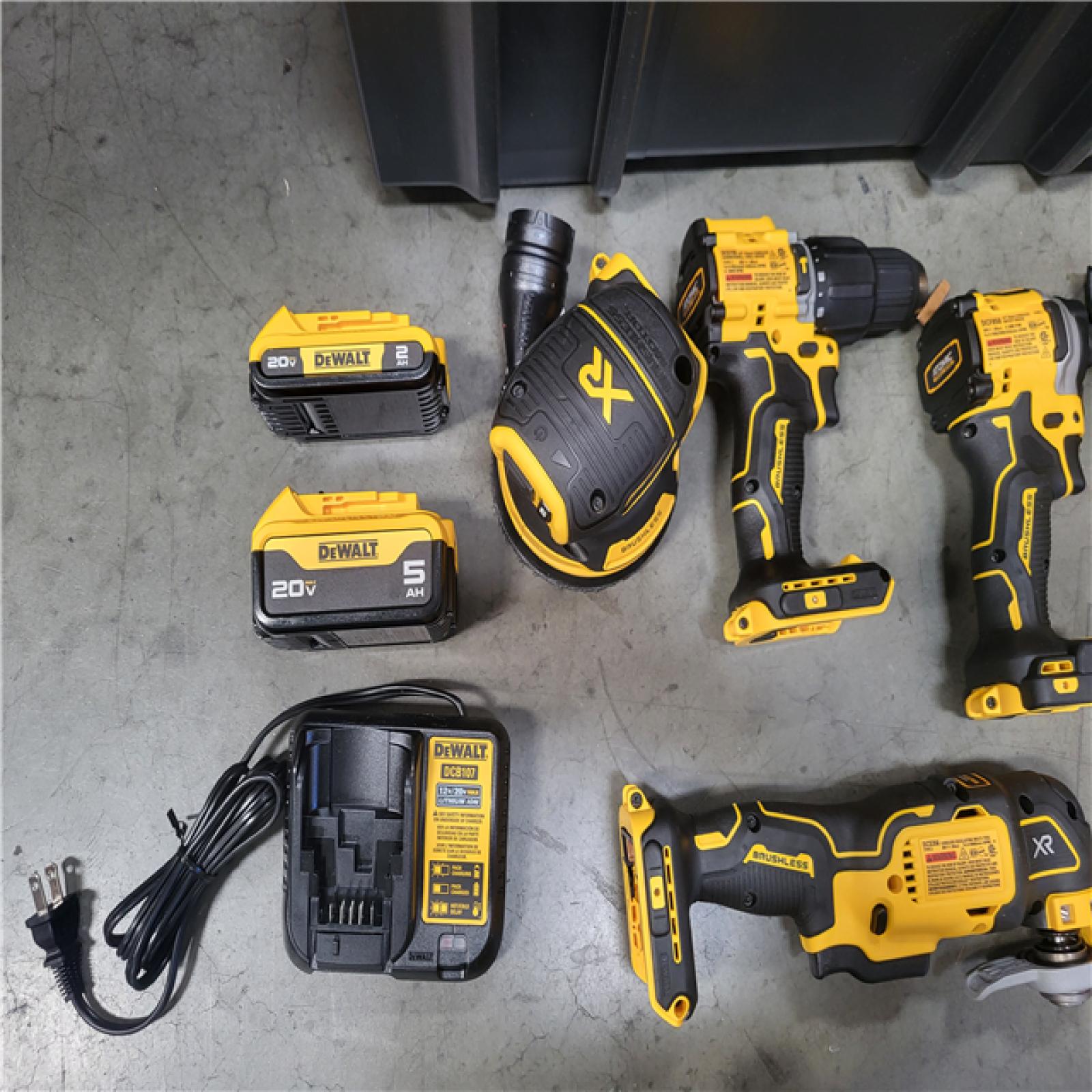 DEWALT BRUSHLESS 6-TOOL COMBO KIT WITH TOUGHSYSTEM 2.0