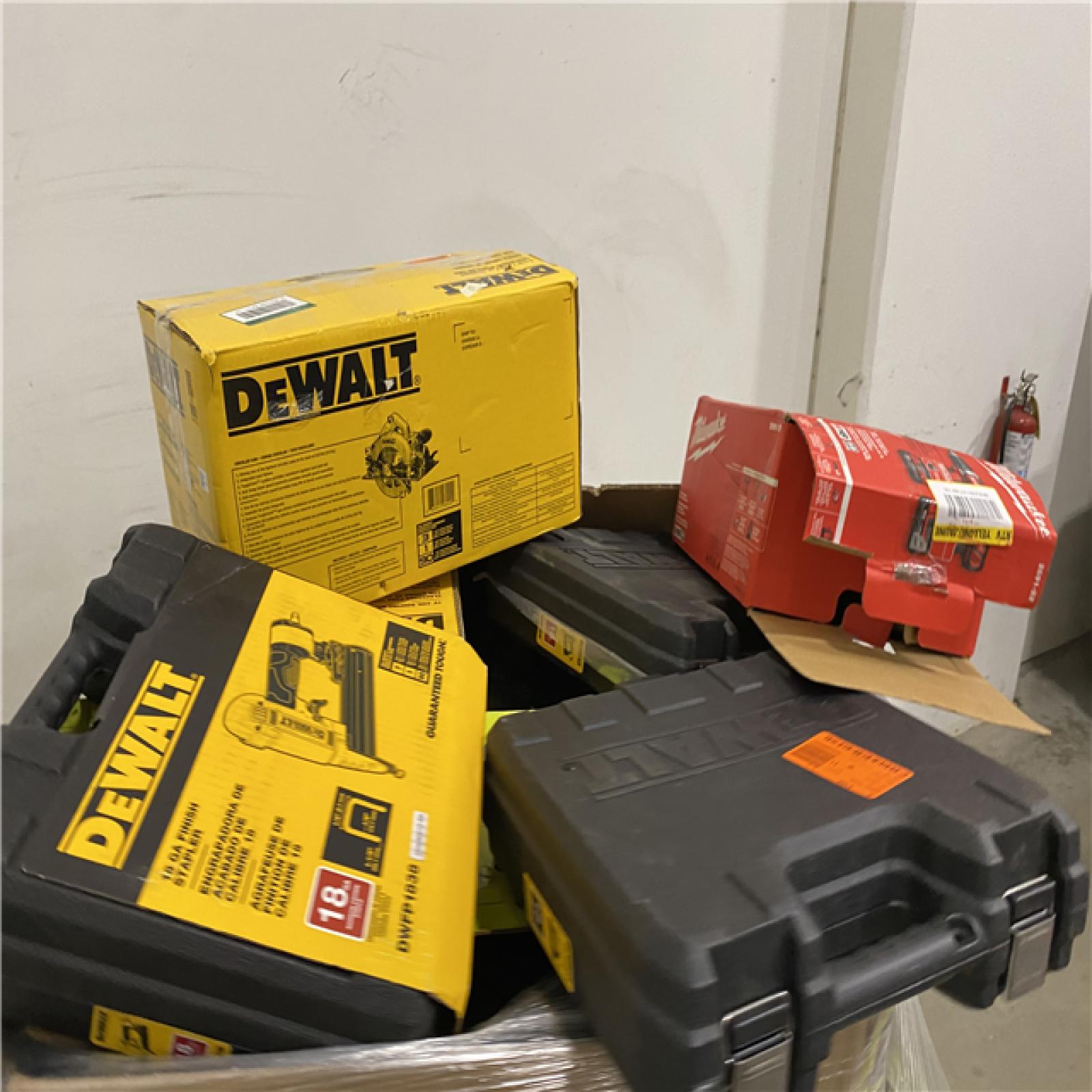 Dallas Location - As-Is Tool Pallet
