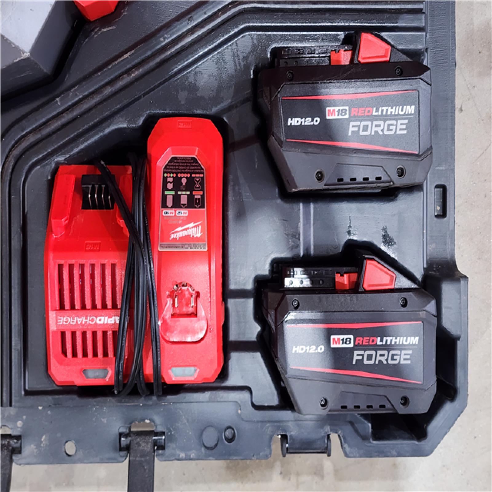 HOUSTON LOCATION - AS-IS M18 Fuel One-Key Cordless Brushless Pipe Threader Kit with (2) 12.0Ah Batteries and Case