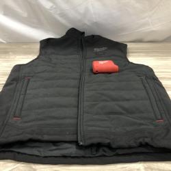 AS-IS Milwaukee Men's Medium M12 12V Lithium-Ion Cordless AXIS Black Heated Vest (Vest Only)
