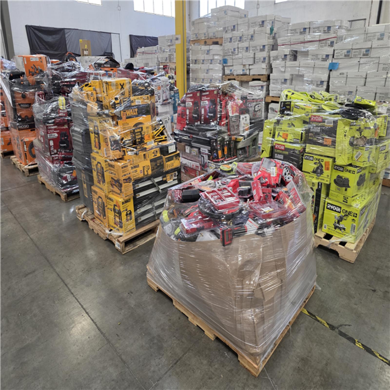 Phoenix Location AS-IS Tools & Hardware Lot (10 Pallets) 89395
