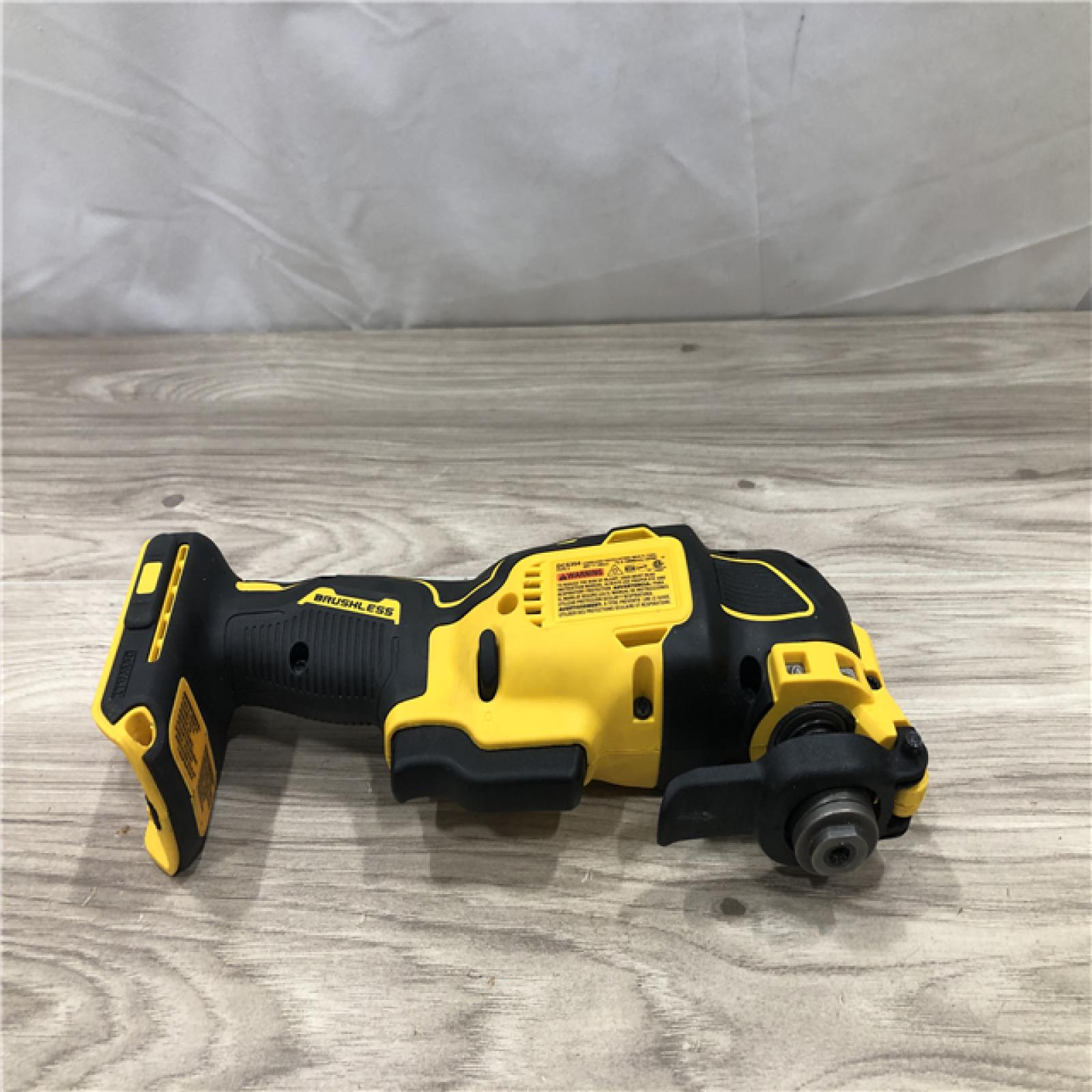 AS-IS DeWalt DCS354D1 20V Cordless Oscillating Multi-Tool Kit