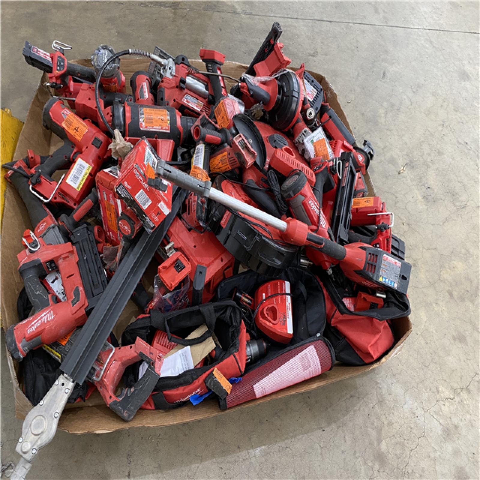Houston Location AS IS - Tool Pallet