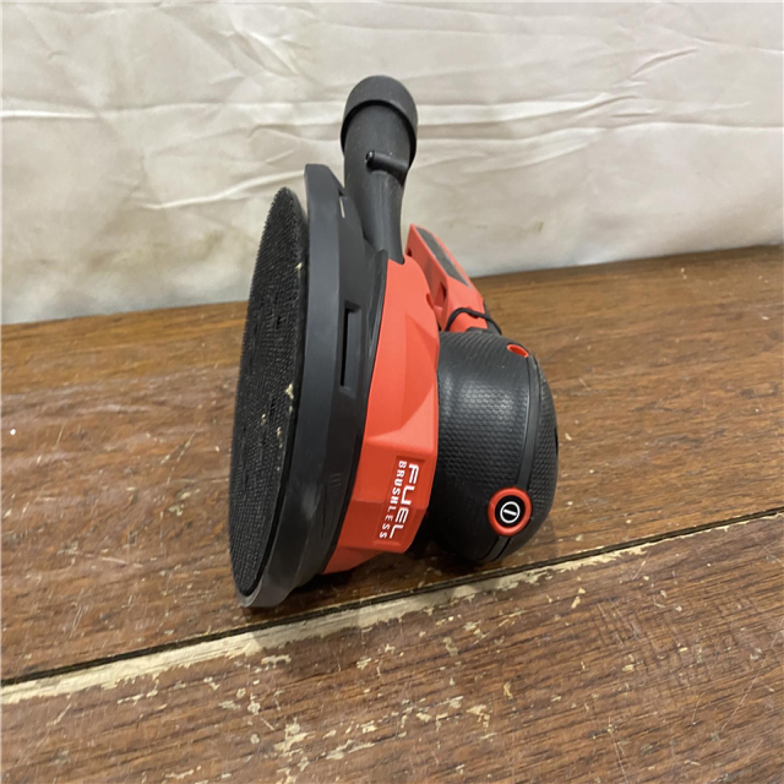 AS-IS Milwaukee M18- FUEL 5 Random Orbital Sander