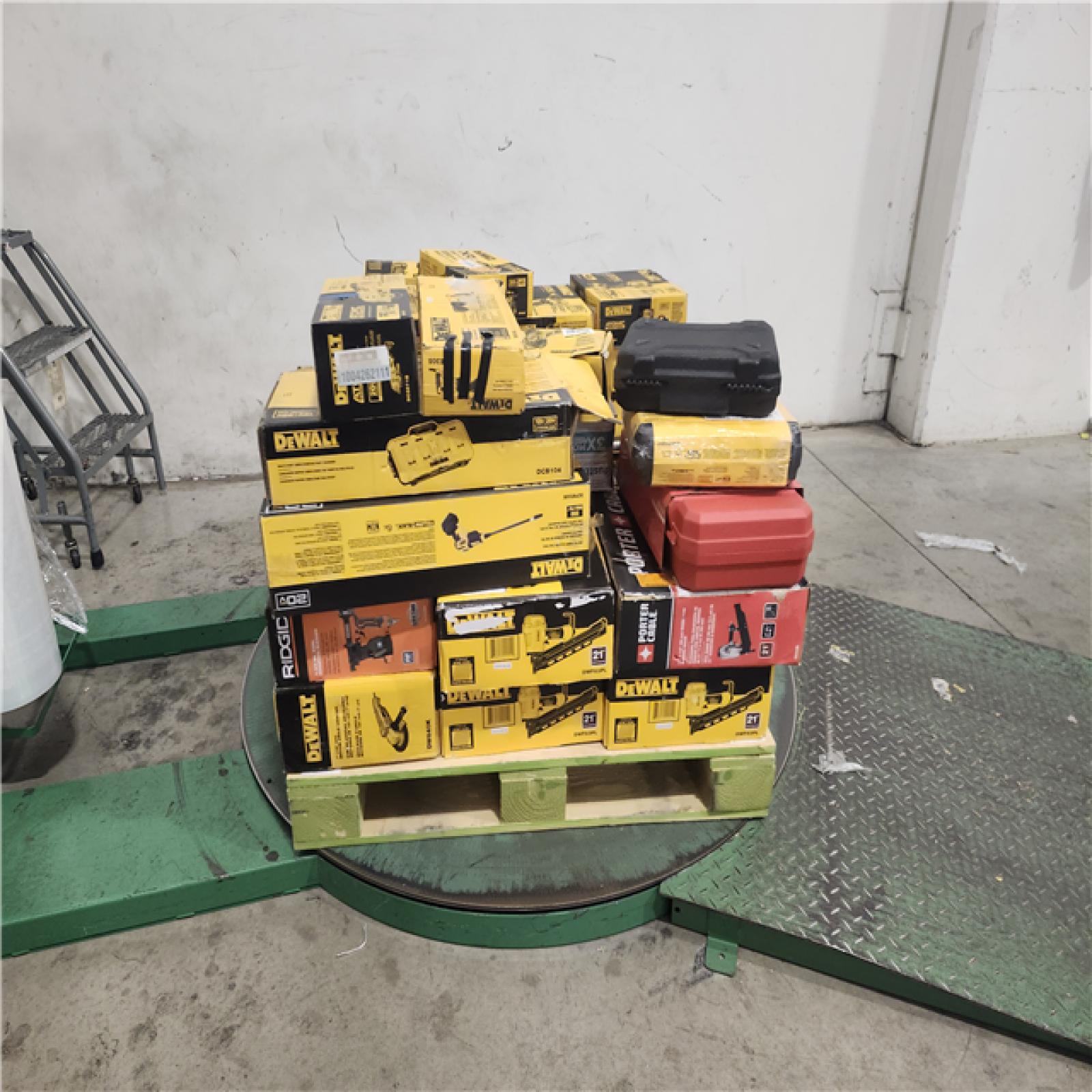 Dallas Location - As-Is Tool Pallet