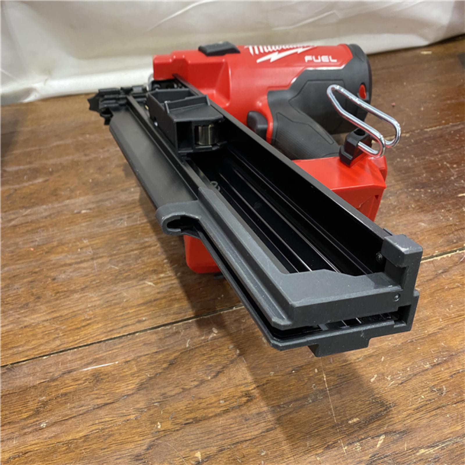 AS-IS Milwaukee 2744-20 M18 FUEL 3-1/2 in. 18-Volt 21-Degree Lithium-Ion Brushless Cordless Framing Nailer (Tool-Only)