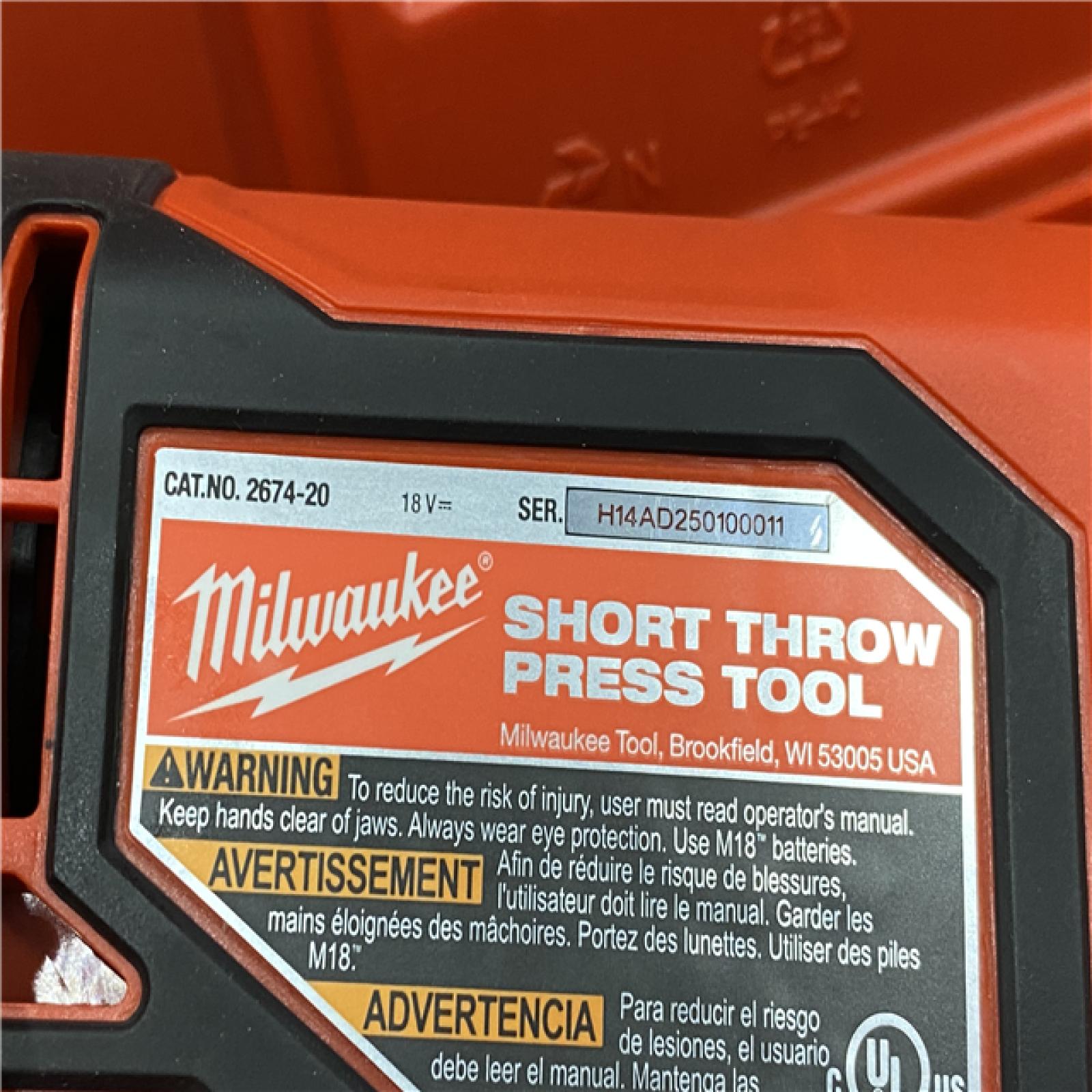 AS-IS Milwaukee 18V Lithium-Ion Cordless Short Throw Press Tool Kit