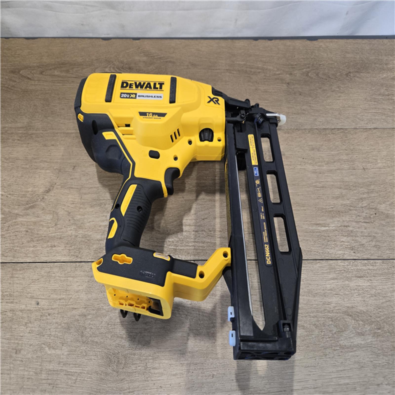 AS-IS DEWALT 20V MAX XR 16-Gauge Cordless Finish Nailer (Tool Only)