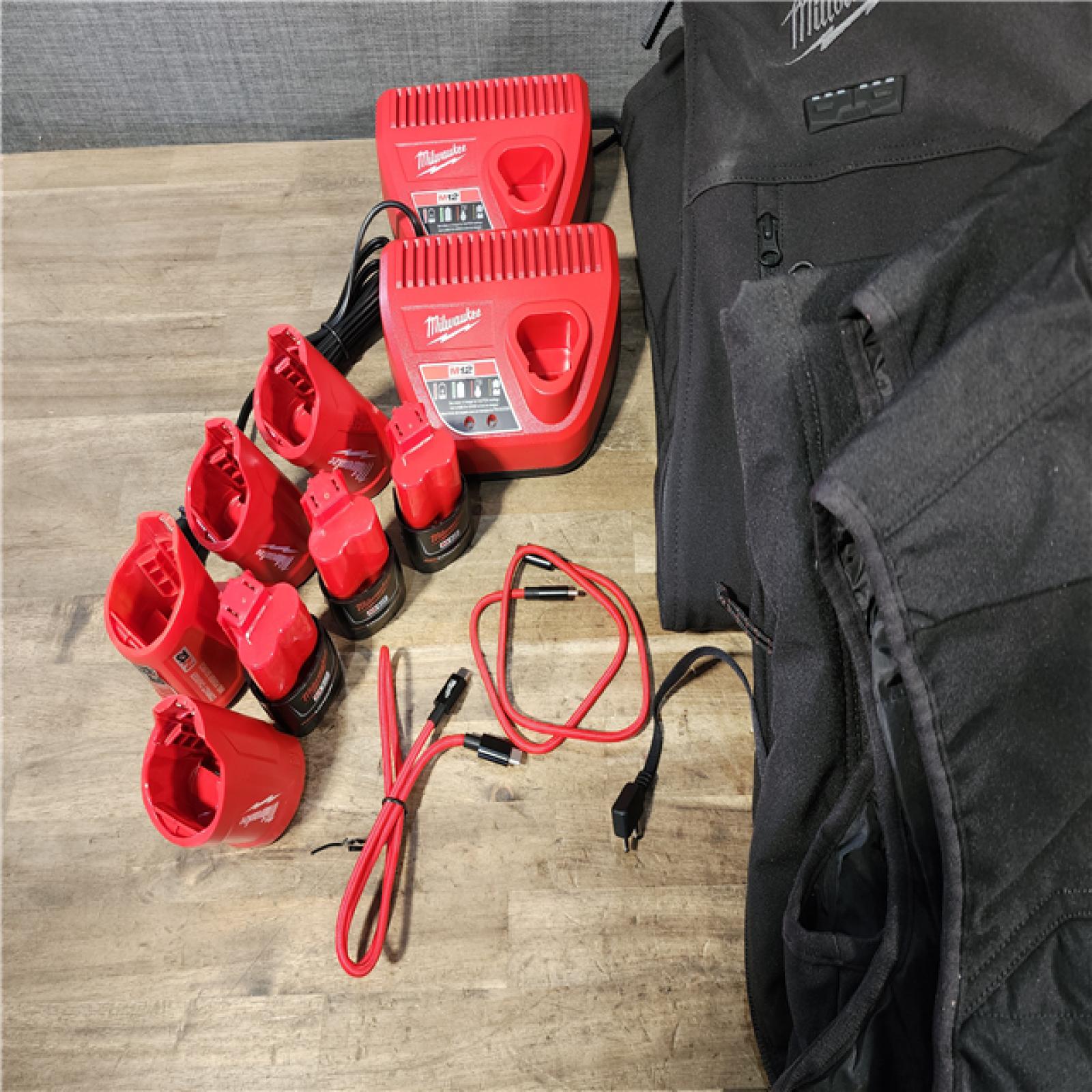 HOUSTON LOCATION - AS-IS MILWAUKEE 4 HEATED CLOTHING COMBO KIT
