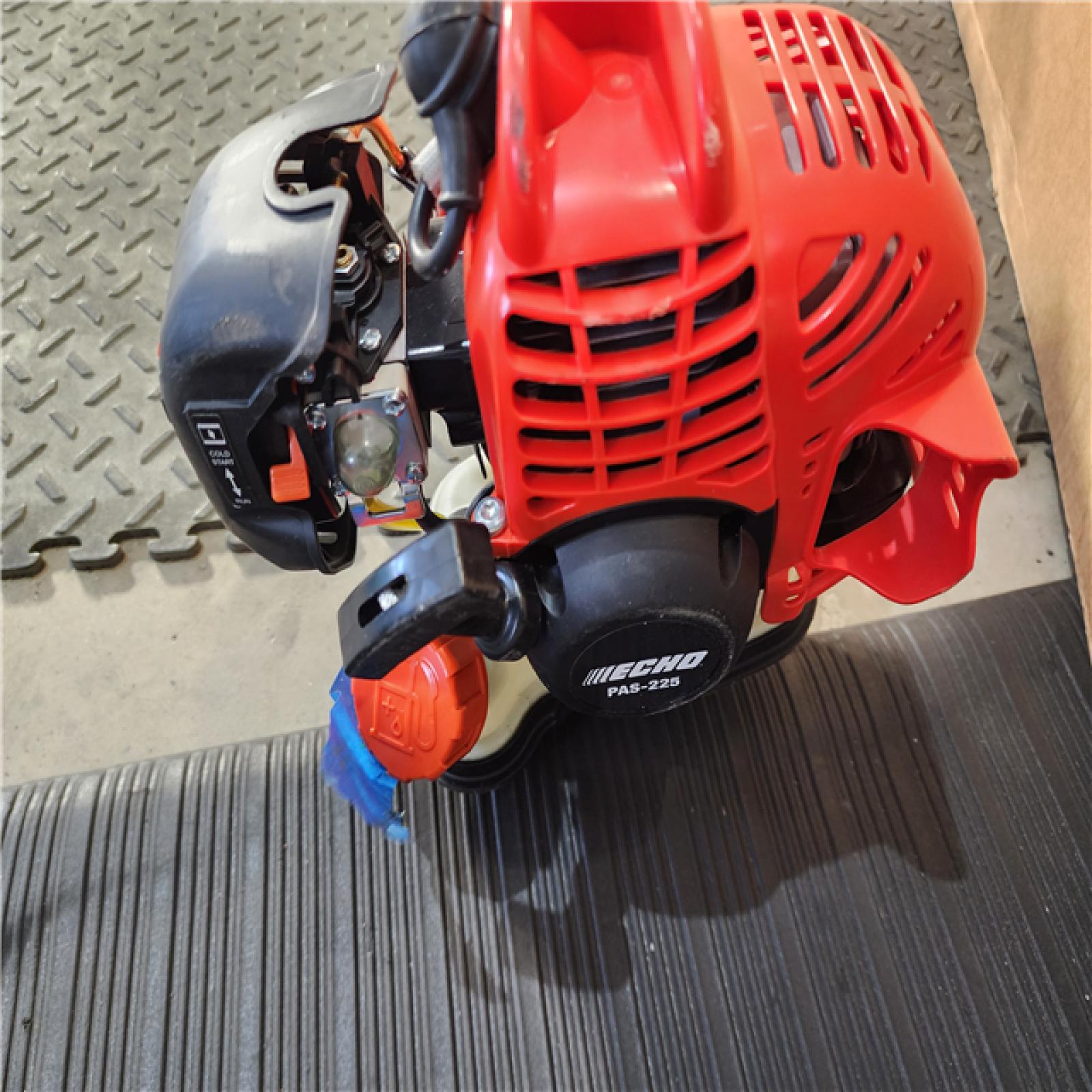 HOUSTON LOCATION - AS-IS ECHO 21.2 Cc Gas 2-Stroke Attachment Capable Power Head for Use with Pro Attachment Series