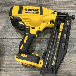 AS-IS DEWALT 20V MAX XR 16-Gauge Electric Cordless Angled Finishing Nailer Kit