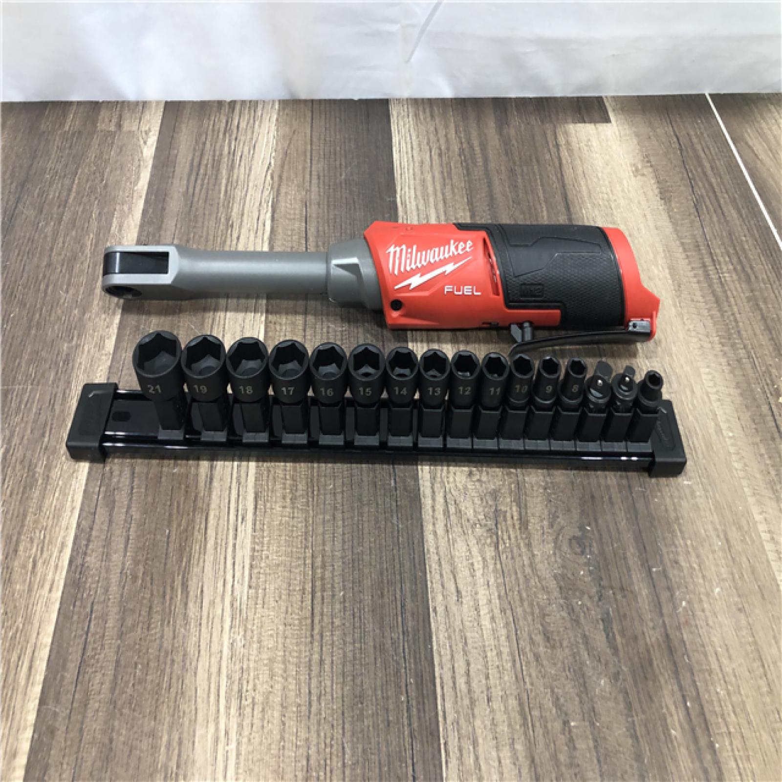 AS-IS Milwaukee FUEL INSIDER 12V Lithium-Ion Brushless Cordless 1/4 in. - 3/8 in. Extended Reach Box Ratchet (Tool-Only)