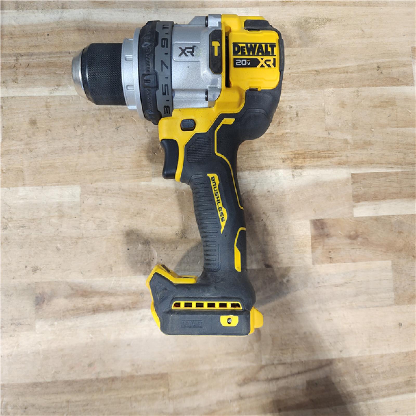 HOUSTON LOCATION - AS-IS DEWALT 20V XR Lithium-Ion Cordless Hammer Drill Kit