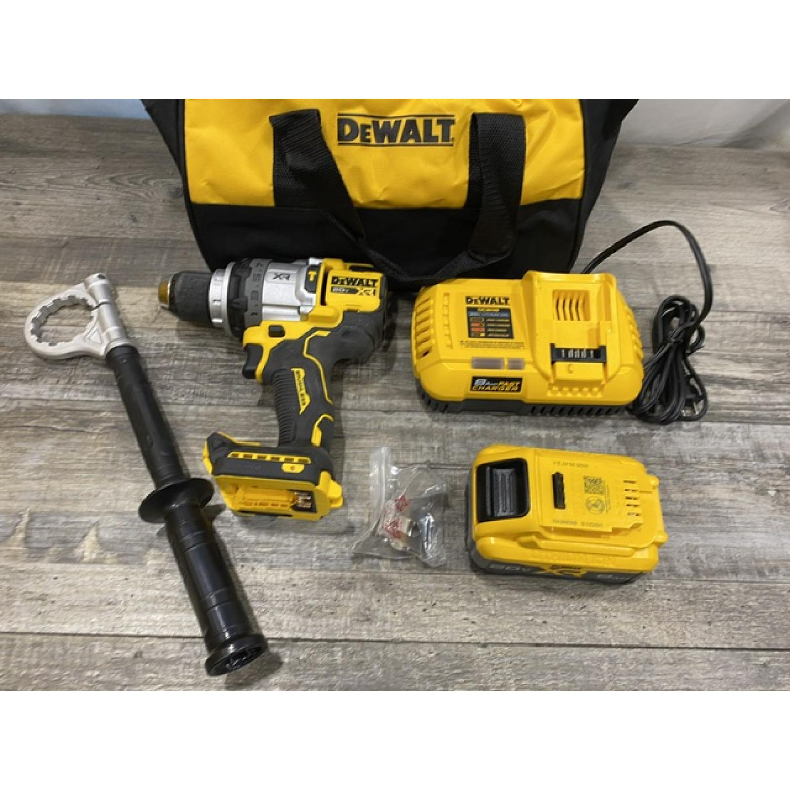AS-IS DEWALT Atomic 20V Max Lithium-Ion Brushless Cordless Compact 1/4 in. Impact Driver Kit