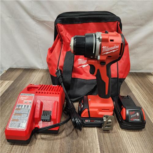 AS-IS- Milwaukee M18 18V Drill/Driver Kit