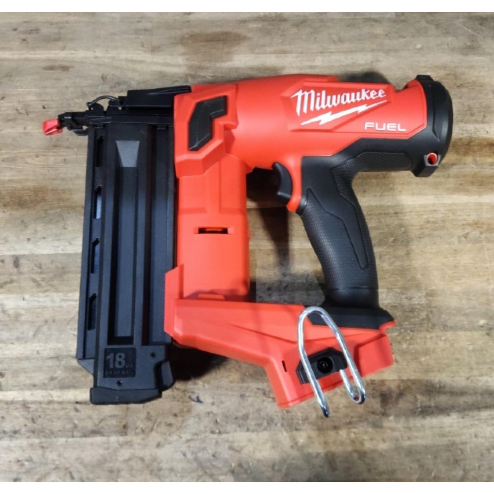 HOUSTON LOCATION - AS-IS Milwaukee M18 Fuel 18V Brushless 18-Gauge Brad Nailer 2746-20 (Bare Tool)