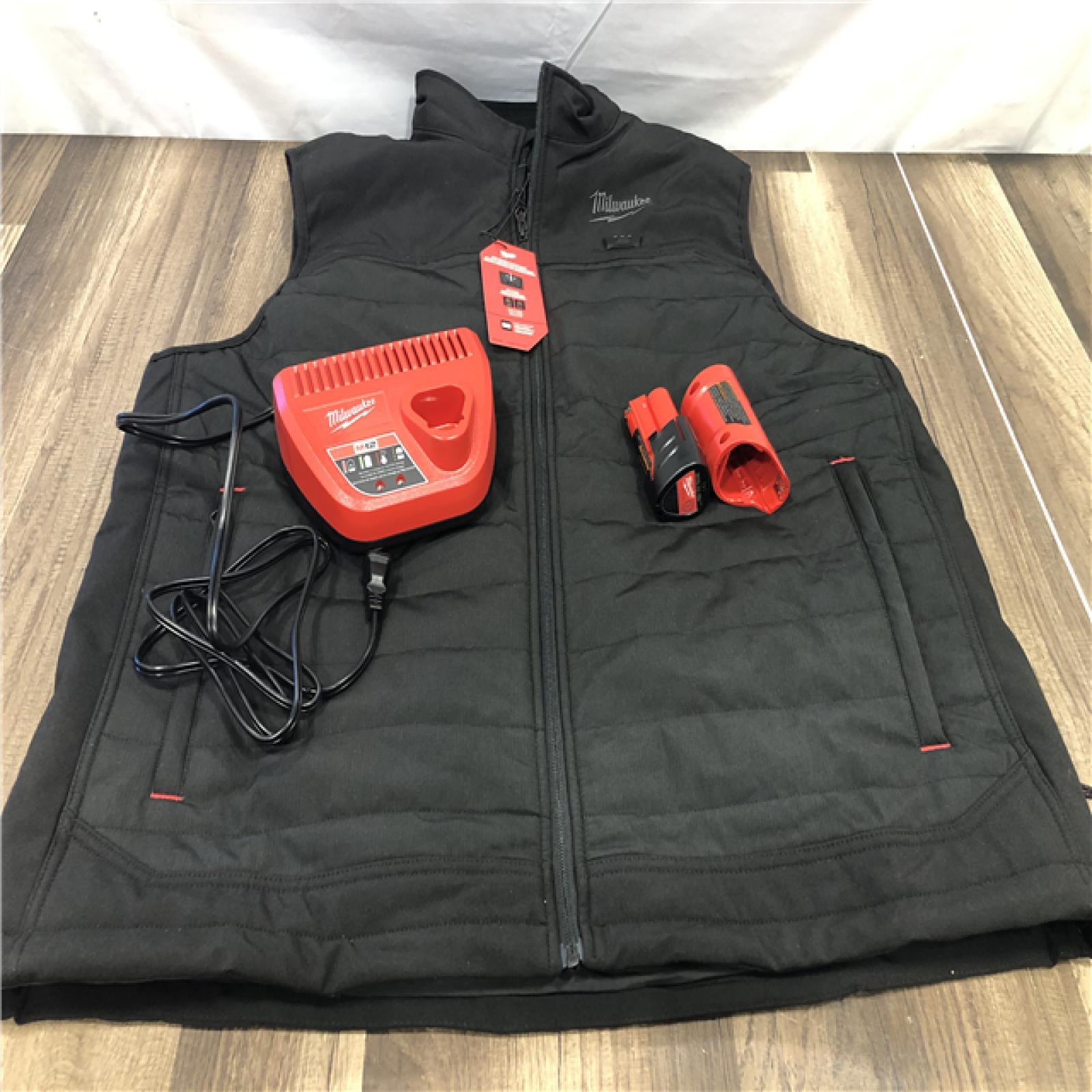 AS-IS Milwaukee Men's X-Large 12-Volt Lithium-Ion Cordless Axis Black Heated Vest Kit