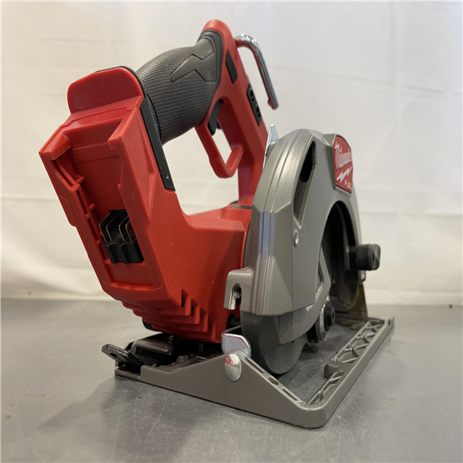 AS-IS - Milwaukee M18 FUEL 7-1/4 Inch Circular Saw